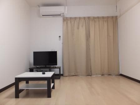 Room image 15