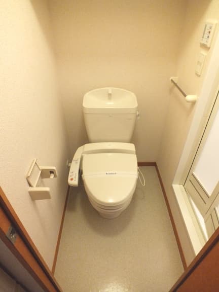 Room image 13