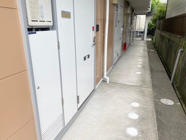 Room image 11