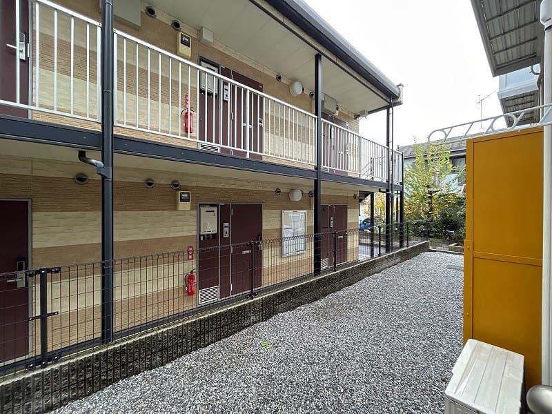 Room image 12