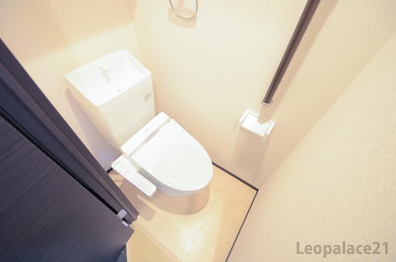 Room image 9