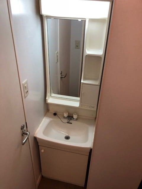 Room image 16