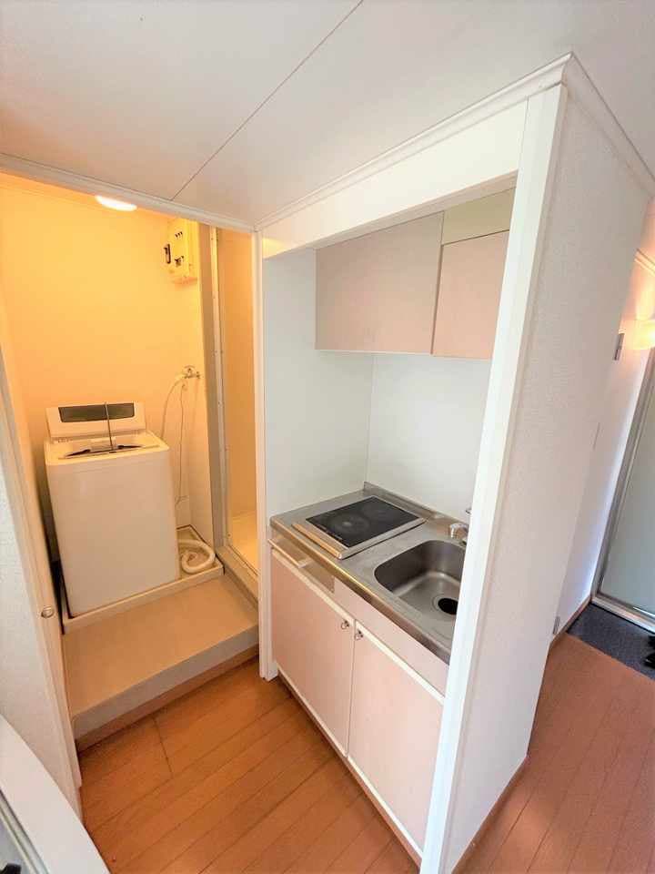 Room image 9