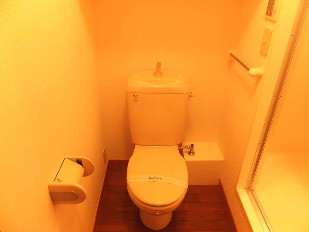 Room image 10