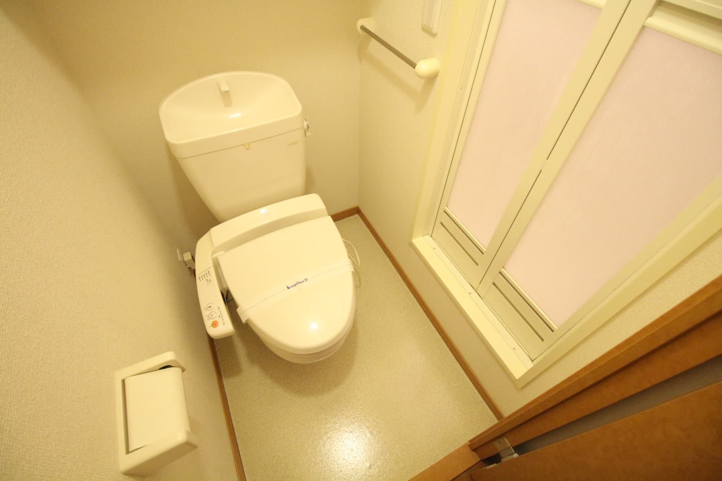 Room image 13