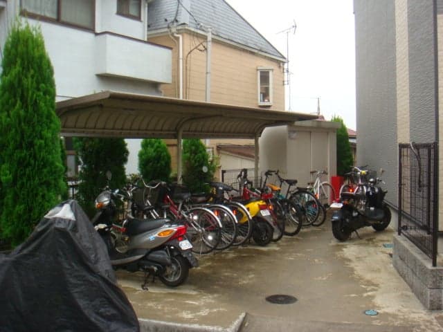 Room image 14