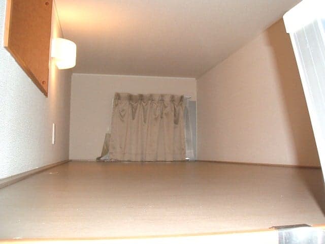 Room image 14