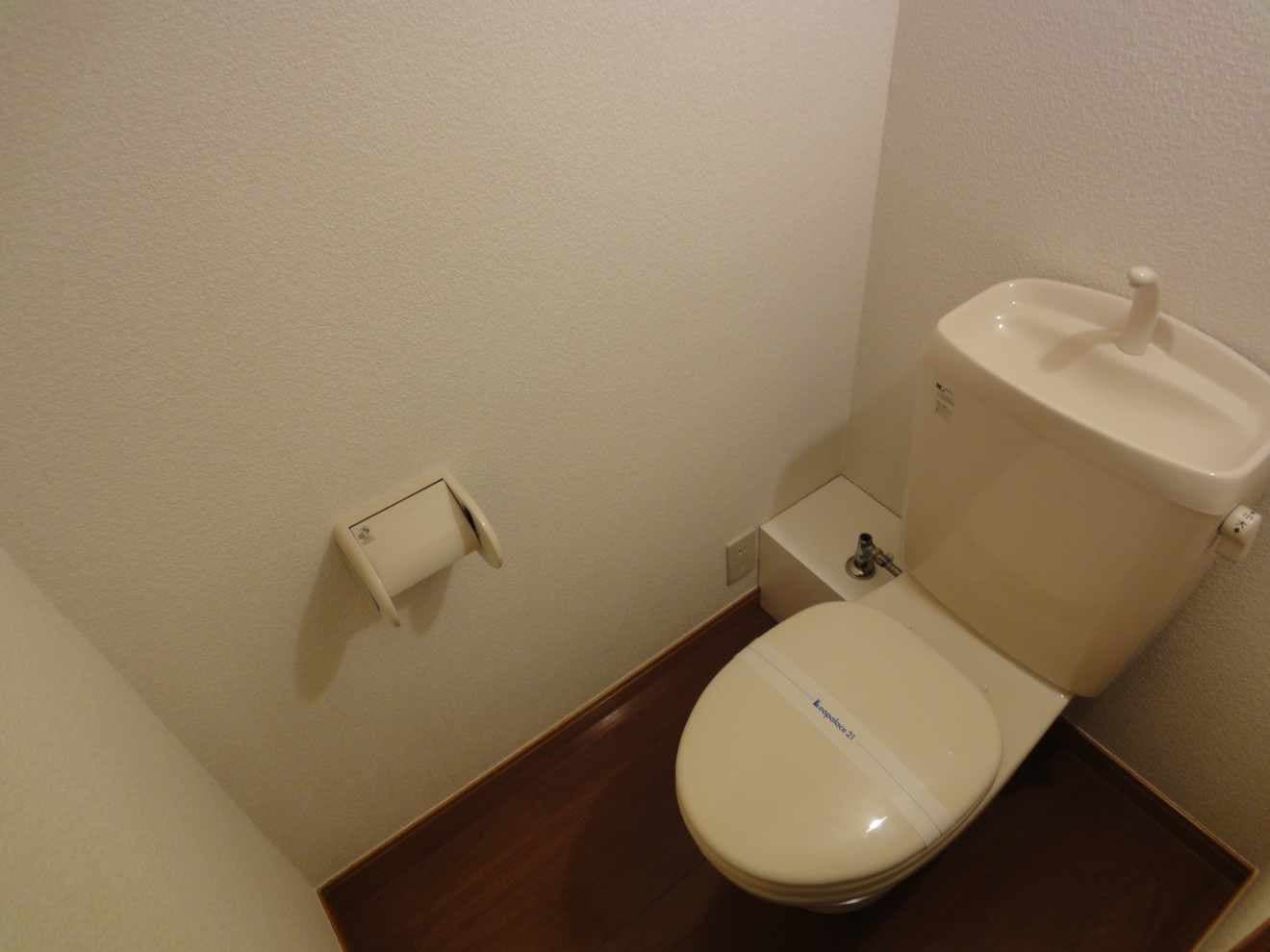 Room image 9