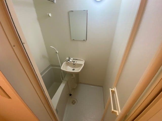 Room image 10