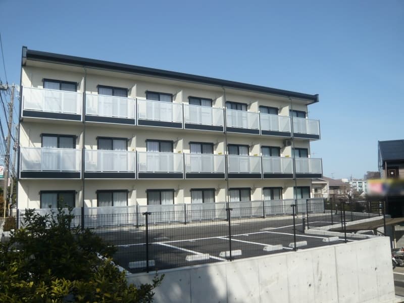 Main exterior of leopalace Falke