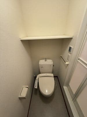 Room image 10