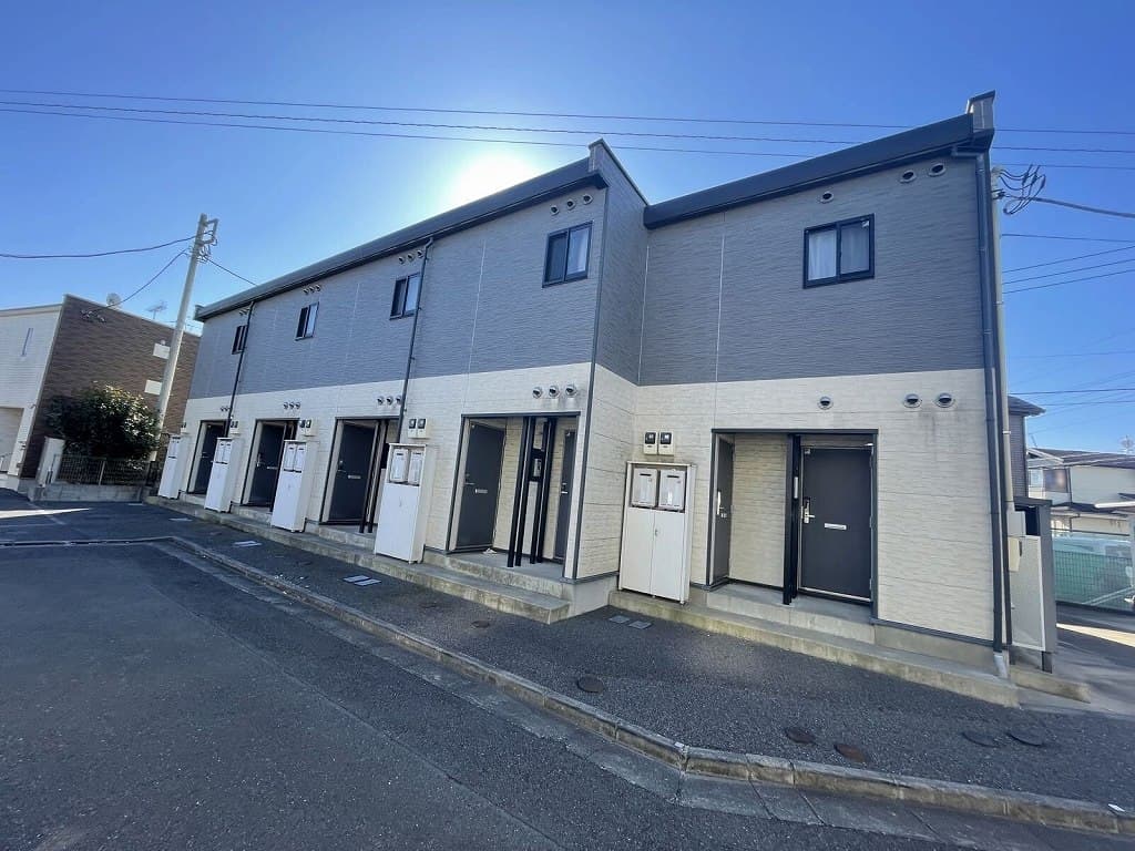 Main exterior of leopalace Shirakaba III