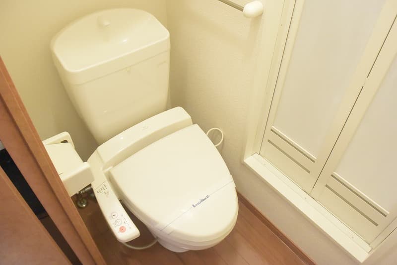 Room image 8