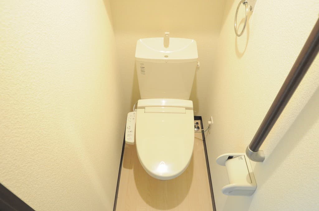 Room image 9