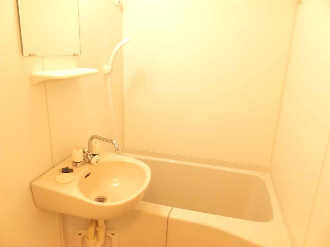 Room image 14