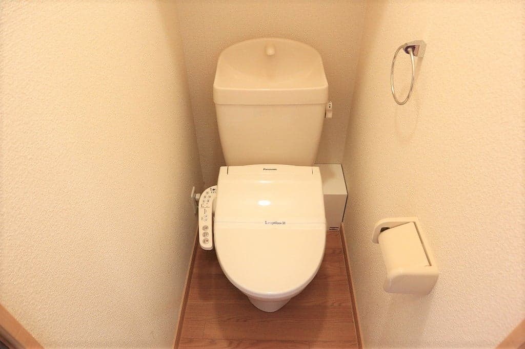Room image 8