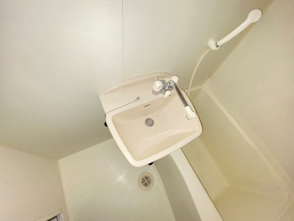 Room image 9