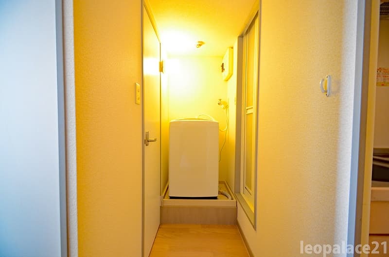 Room image 13