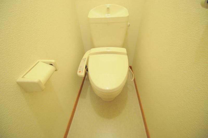 Room image 11