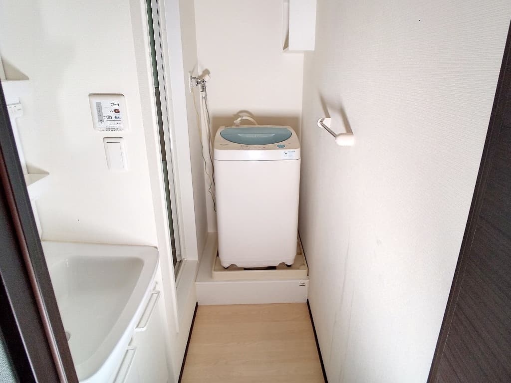 Room image 10