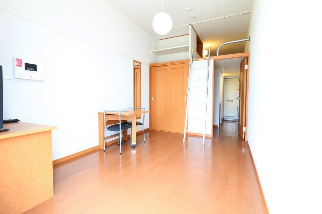 Room image 11
