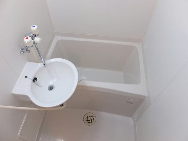 Room image 14