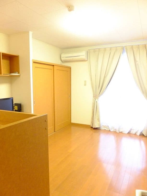 Room image 14