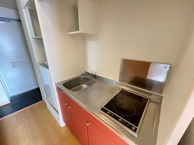 Room image 8