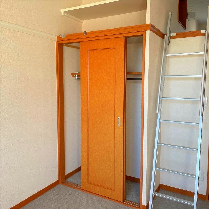 Room image 8