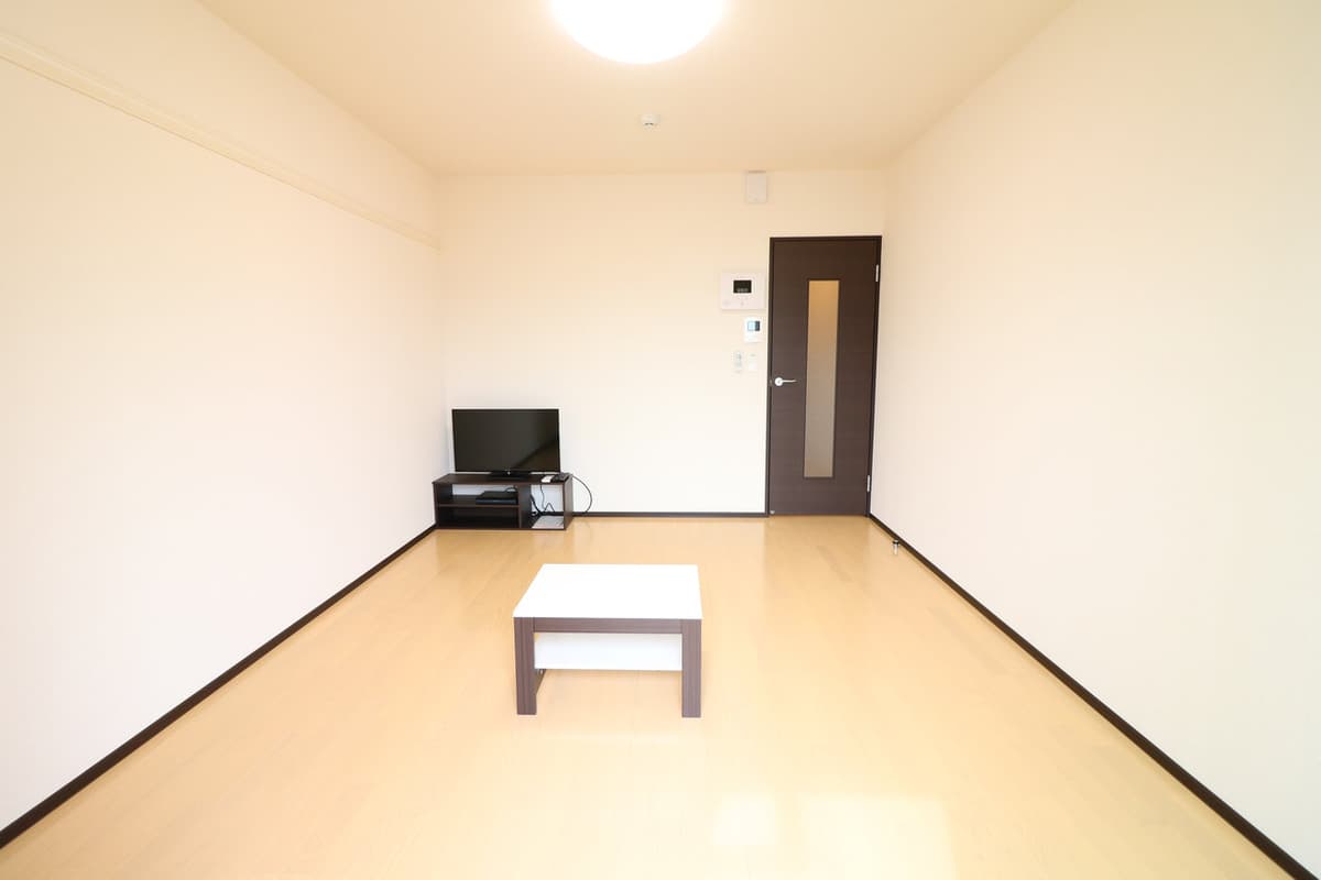 Room image 8