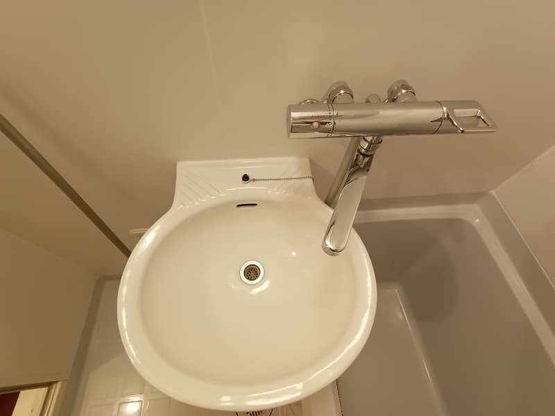 Room image 10