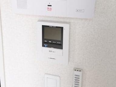 Room image 15