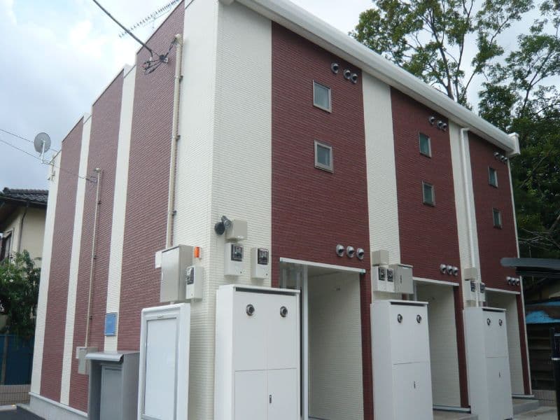 Main exterior of LEONEXT Saku