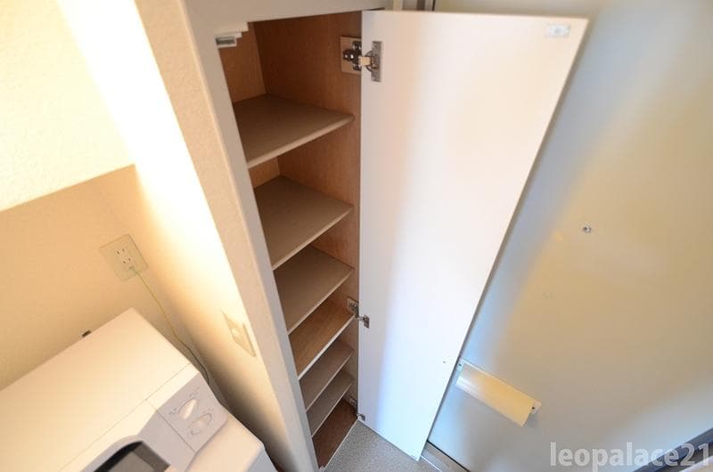 Room image 12