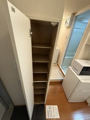 Room image 10
