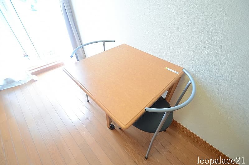 Room image 11