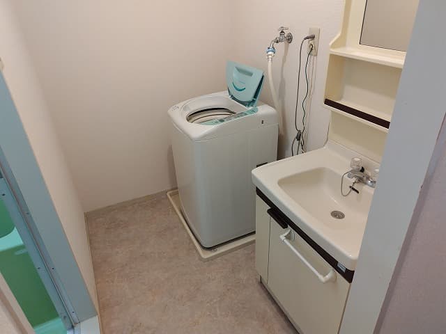 Room image 13