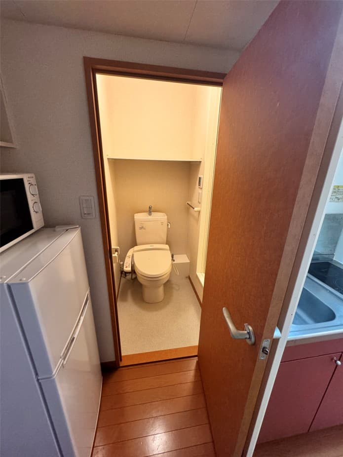 Room image 11
