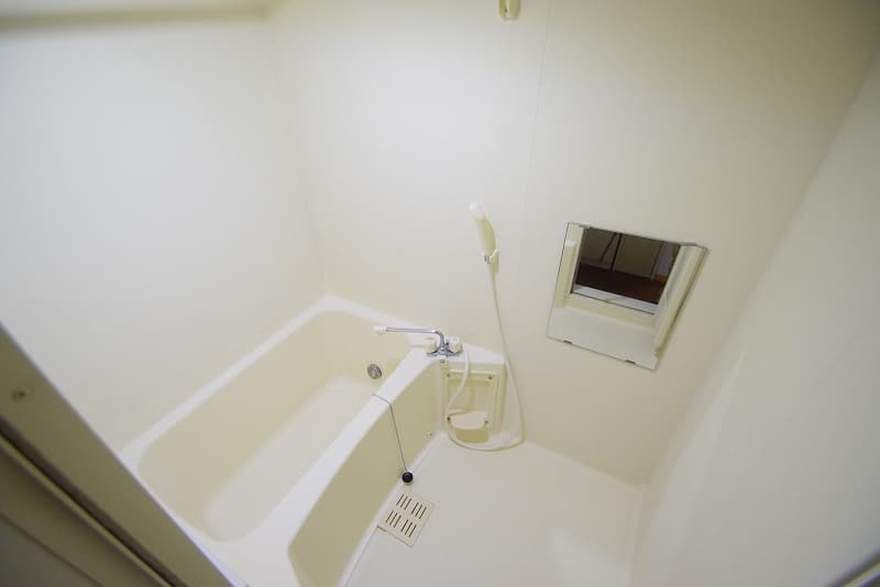 Room image 11
