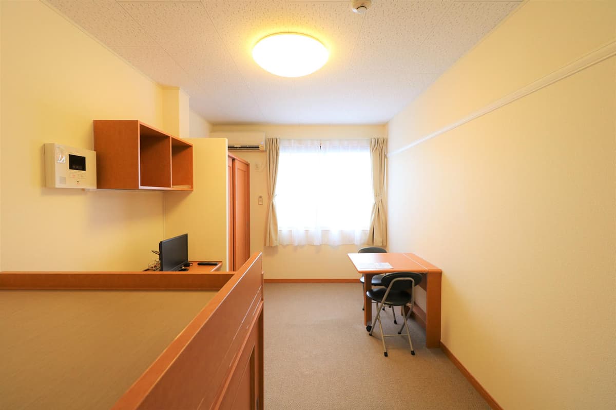 Room image 13