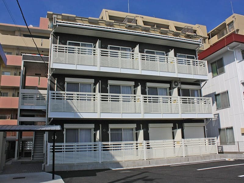 Main exterior of LEONEXT Love Bird