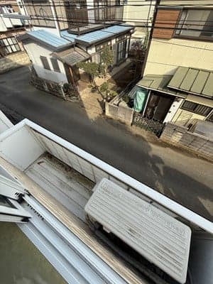 Room image 10