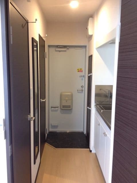 Room image 12