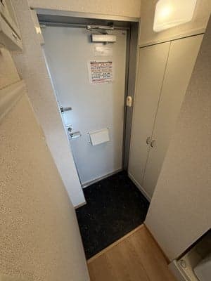 Room image 16
