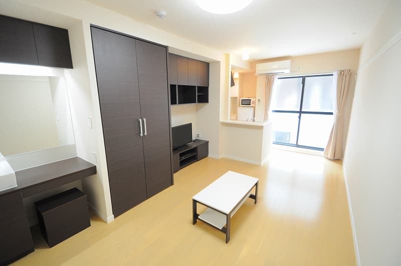 Room image 8