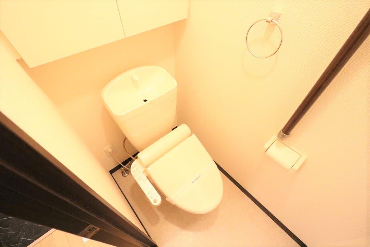 Room image 9
