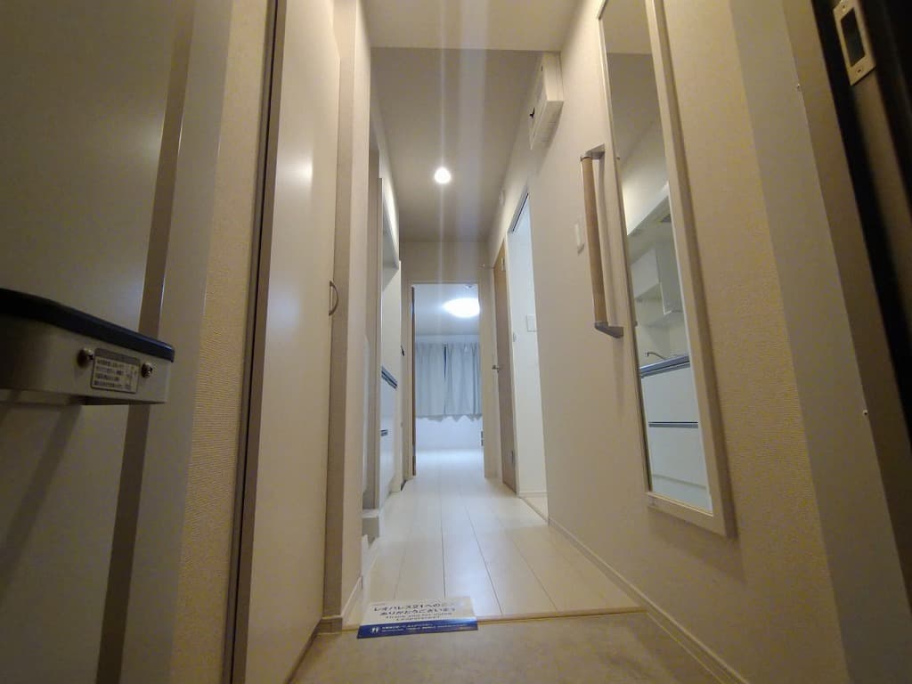 Room image 11