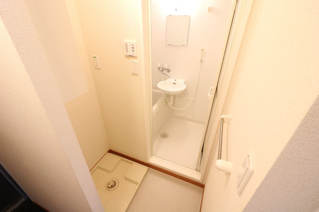 Room image 14