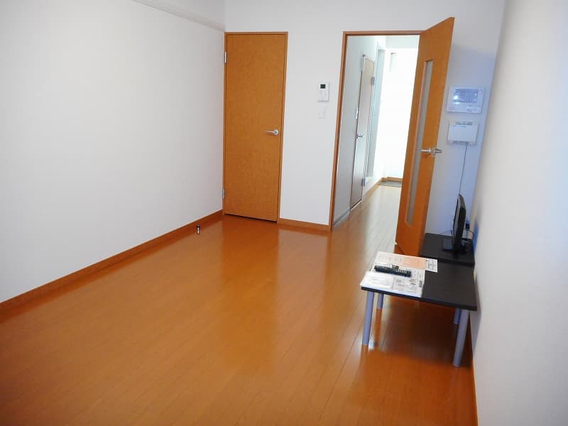 Room image 16