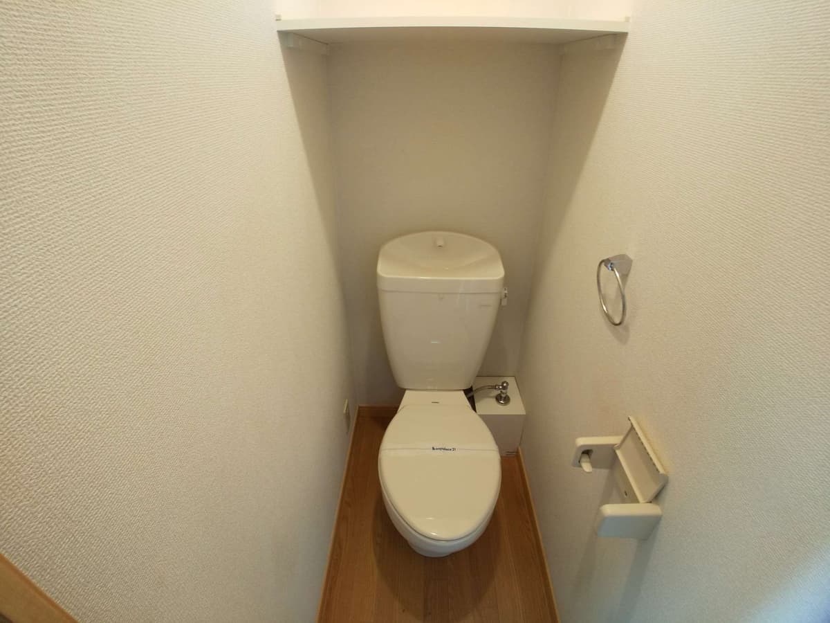 Room image 10